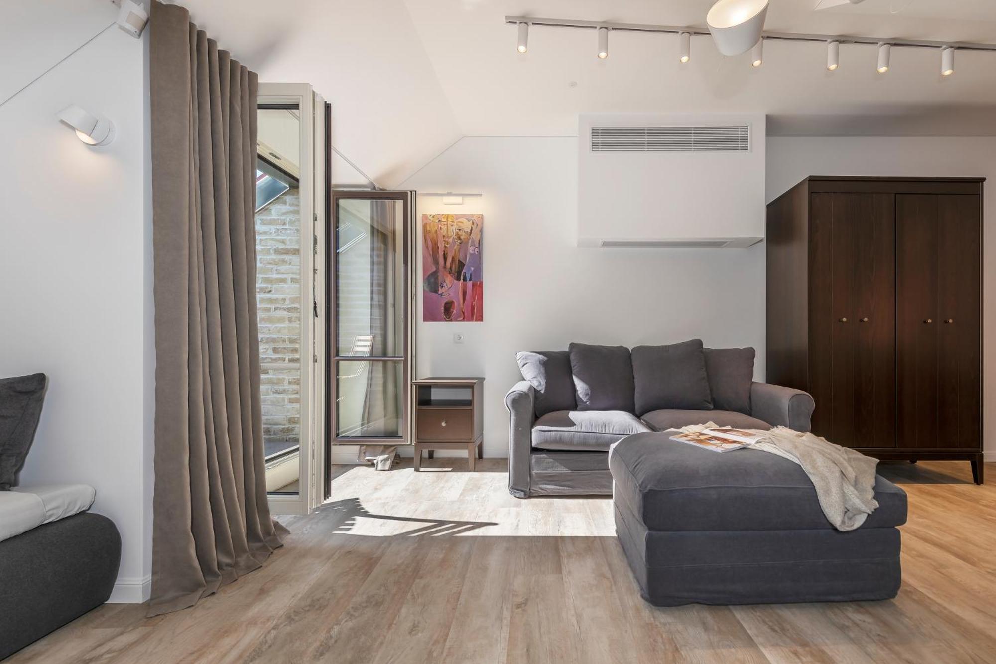וילנה Artsy Exclusive Old Town Residence Gallery Walk חדר תמונה